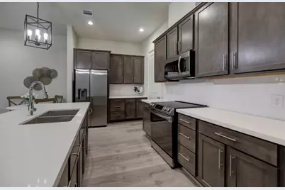 2214 Roozy Lake Lane, Houston, TX 77055 - Photo 10