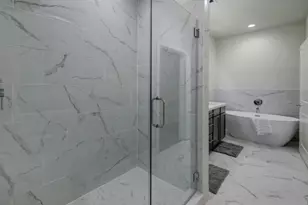 2214 Roozy Lk Ln, Houston, TX 77055 - Photo 26