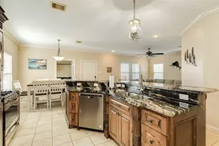 1418 Ave M 1/2, Galveston, TX 77550 - Photo 10