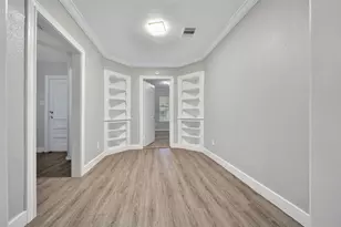 7707 Arberry St, Houston, TX 77012 - Photo 4