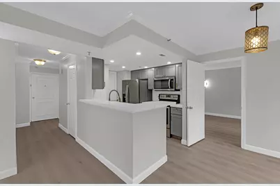 3525 Sage Rd #304, Houston, TX 77056 - Photo 8