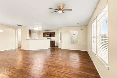 834 Darbydale Crossing Lane, Houston, TX 77090 - Photo 4