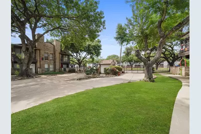 6633 W Airport Boulevard #1106, Houston, TX 77035 - Photo 26