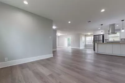 10026 Whiteside Lane, Houston, TX 77080 - Photo 8