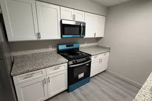 10001 Westpark Dr, Houston, TX 77042 - Photo 12