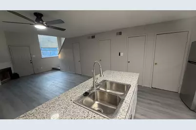 10001 Westpark Drive #86, Houston, TX 77042 - Photo 14