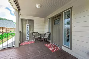 303 Baker Dr, Tomball, TX 77375 - Photo 8