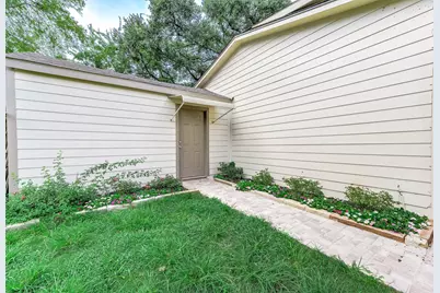 303 Baker Drive, Tomball, TX 77375 - Photo 34