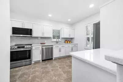 303 Baker Drive, Tomball, TX 77375 - Photo 14
