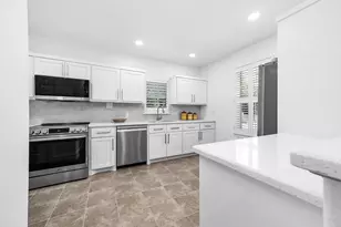 303 Baker Dr, Tomball, TX 77375 - Photo 14