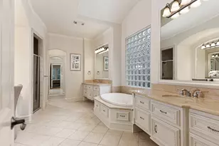 10 Snow Pond Pl, The Woodlands, TX 77382 - Photo 20