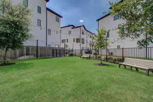 2816 Grand Fountains Dr, Houston, TX 77054 - Photo 28