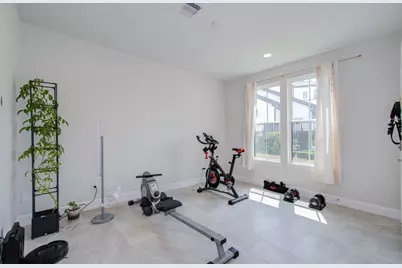 2816 Grand Fountains Drive #B, Houston, TX 77054 - Photo 16