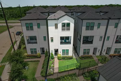 2816 Grand Fountains Drive #B, Houston, TX 77054 - Photo 1