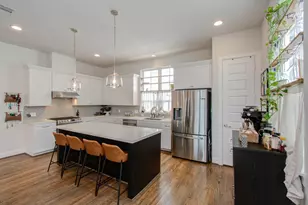 2816 Grand Fountains Dr, Houston, TX 77054 - Photo 8