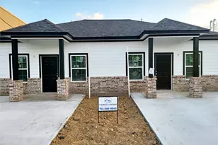 324 New Hampshire St, Houston, TX 77029 - Photo 1