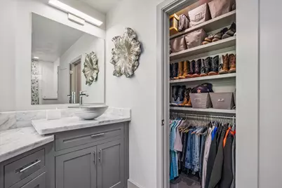 917 Main Street #506, Houston, TX 77002 - Photo 8