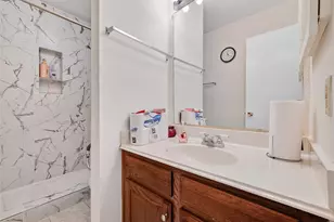 14003 Valley Grove Dr, Houston, TX 77066 - Photo 14