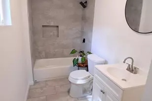 6011 Belmark St, Houston, TX 77033 - Photo 8