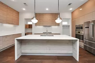 1715 Maravilla Dr, Houston, TX 77055 - Photo 10