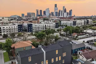 1513 McKee St, Houston, TX 77009 - Photo 4