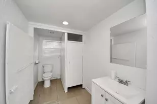 5303 Lyons Ave, Houston, TX 77020 - Photo 10