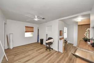 5303 Lyons Ave, Houston, TX 77020 - Photo 16