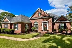 150 Cornelia Ln, Angleton, TX 77515 - Photo 2