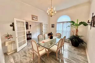 150 Cornelia Ln, Angleton, TX 77515 - Photo 8