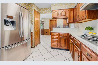 15014 Hollydale Drive, Houston, TX 77062 - Photo 10