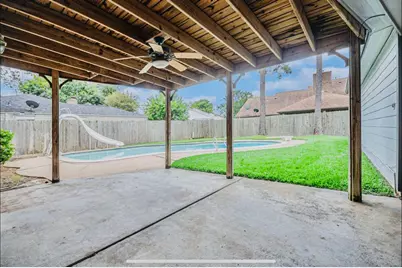 15014 Hollydale Drive, Houston, TX 77062 - Photo 16