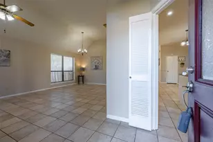 13623 Bonilla Ln, Houston, TX 77083 - Photo 4