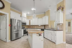 147 Eagle Nest Ct, Richwood, TX 77566 - Photo 10