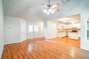 3006 Whetrock Ln, Sugar Land, TX 77479 - Photo 2