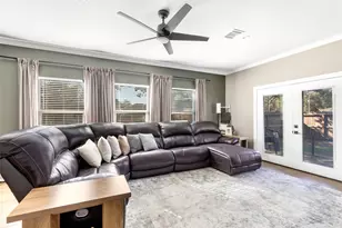 2201 Maple Ave, Liberty, TX 77575 - Photo 16
