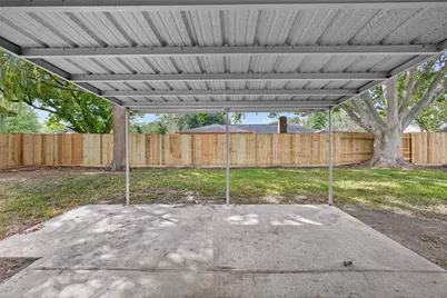 1910 Coupland Drive, La Porte, TX 77571 - Photo 24