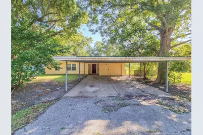 2005 Lenz Street, La Marque, TX 77568 - Photo 2