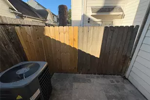 3710 Sherwood Ln, Houston, TX 77092 - Photo 26