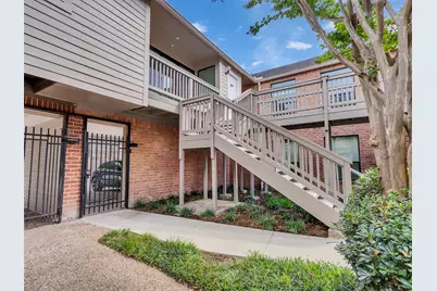 2829 Timmons Lane #204, Houston, TX 77027 - Photo 2