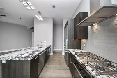 1409 Post Oak Boulevard #803, Houston, TX 77056 - Photo 12