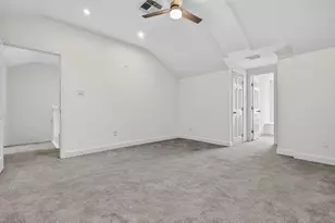 4720 Post Oak Timber Dr, Houston, TX 77056 - Photo 38