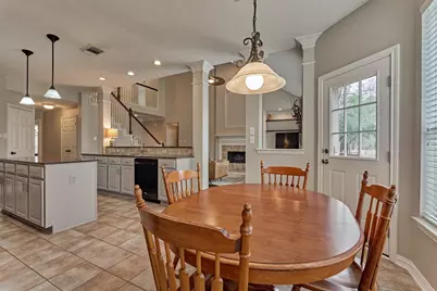 7 Vincent Court, The Woodlands, TX 77382 - Photo 14