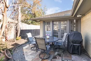11010 Cedarhurst Dr, Houston, TX 77096 - Photo 18