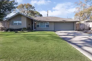 11010 Cedarhurst Dr, Houston, TX 77096 - Photo 1