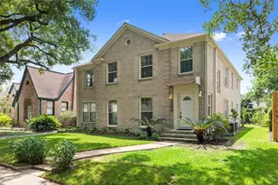 2343 Shakespeare St, Houston, TX 77030 - Photo 2