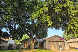 10103 King Ranch Ln, Sugar Land, TX 77498 - Photo 1