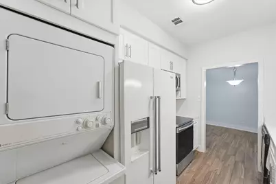 9707 Richmond Avenue #127, Houston, TX 77042 - Photo 10
