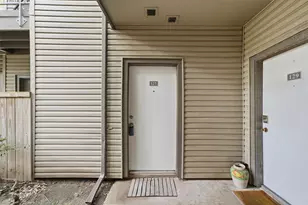 9707 Richmond Ave, Houston, TX 77042 - Photo 22