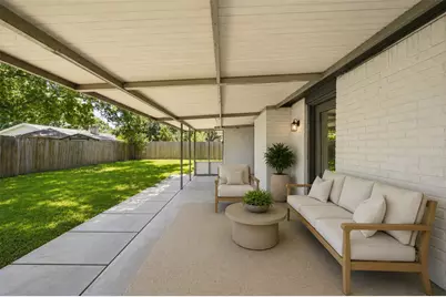 10431 Long River Drive, Sugar Land, TX 77498 - Photo 14