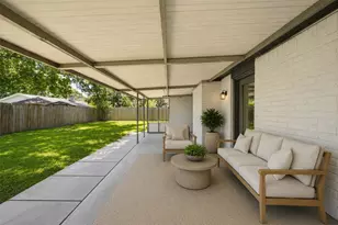 10431 Long River Dr, Sugar Land, TX 77498 - Photo 14